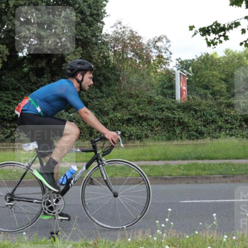 10.08.2025 - GEWOBA Citytriathlon Bremen Yannick Fuchs http://msf.ph/oto/8567173 10.08.2025 12:30:01 Radfahren 640, 675, 688, 699, 717, 760, 769, 875, 884, 942, 960 meine-sportfotos.de