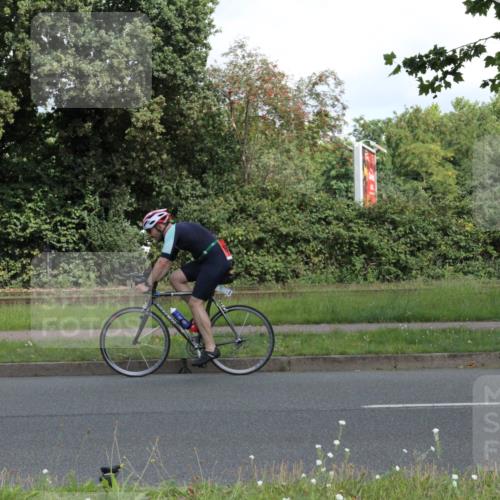 10.08.2025 - GEWOBA Citytriathlon Bremen Yannick Fuchs http://msf.ph/oto/8567182 10.08.2025 12:30:14 Radfahren 640, 675, 717, 722, 733, 745, 760, 769, 823, 875, 884, 935, 943, 960, 1013 meine-sportfotos.de