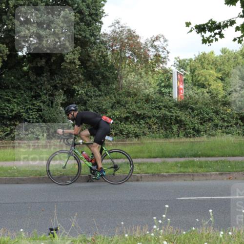 10.08.2025 - GEWOBA Citytriathlon Bremen Yannick Fuchs http://msf.ph/oto/8567201 10.08.2025 12:30:38 Radfahren 733, 752, 767, 916, 924, 932, 937, 951, 1011, 1022, 1026 meine-sportfotos.de