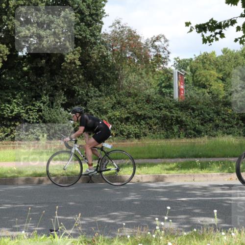 10.08.2025 - GEWOBA Citytriathlon Bremen Yannick Fuchs http://msf.ph/oto/8567210 10.08.2025 12:30:45 Radfahren 587, 752, 916, 924, 937, 951, 1011, 1020, 1022, 1026 meine-sportfotos.de