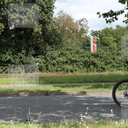 10.08.2025 - GEWOBA Citytriathlon Bremen Yannick Fuchs http://msf.ph/oto/8567218 10.08.2025 12:30:50 Radfahren 587, 752, 916, 937, 951, 1011, 1020, 1022, 1026 meine-sportfotos.de