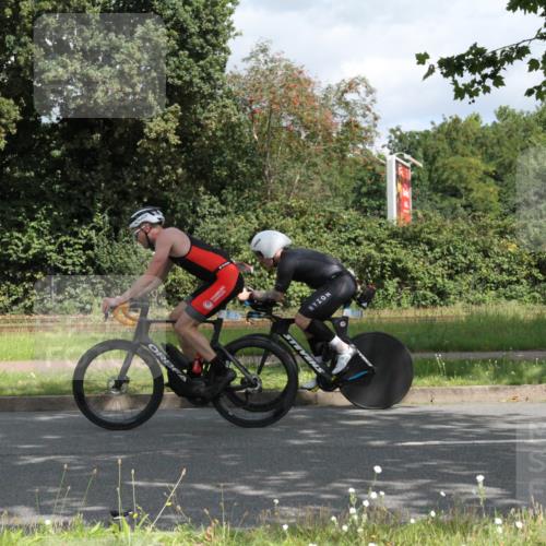 10.08.2025 - GEWOBA Citytriathlon Bremen Yannick Fuchs http://msf.ph/oto/8567227 10.08.2025 12:31:06 Radfahren 621, 692, 753, 801 meine-sportfotos.de