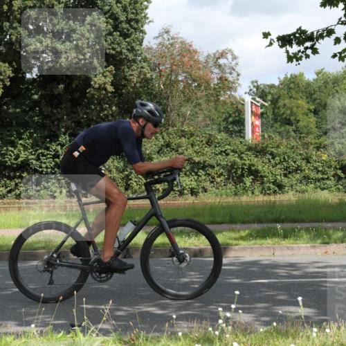 10.08.2025 - GEWOBA Citytriathlon Bremen Yannick Fuchs http://msf.ph/oto/8567249 10.08.2025 12:31:33 Radfahren 564, 616, 649, 654, 655, 788, 793, 863, 894, 905, 950 meine-sportfotos.de