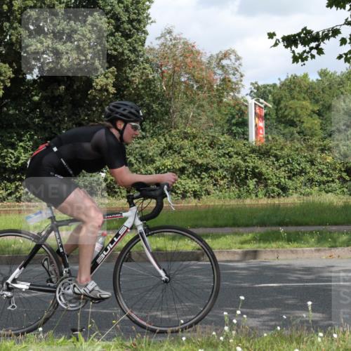 10.08.2025 - GEWOBA Citytriathlon Bremen Yannick Fuchs http://msf.ph/oto/8567256 10.08.2025 12:31:39 Radfahren 564, 616, 649, 654, 655, 666, 667, 788, 793, 863, 894, 950 meine-sportfotos.de