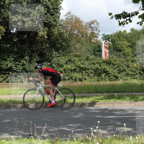 10.08.2025 - GEWOBA Citytriathlon Bremen Yannick Fuchs http://msf.ph/oto/8567318 10.08.2025 12:33:12 Radfahren 554, 626, 664, 708, 738, 824, 836, 859 meine-sportfotos.de