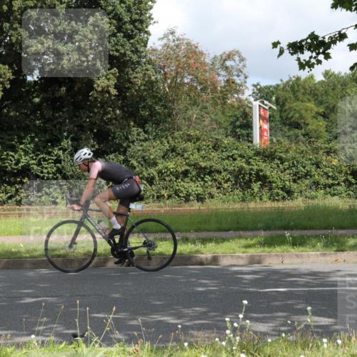 10.08.2025 - GEWOBA Citytriathlon Bremen Yannick Fuchs http://msf.ph/oto/8567327 10.08.2025 12:33:35 Radfahren 820, 856, 895 meine-sportfotos.de