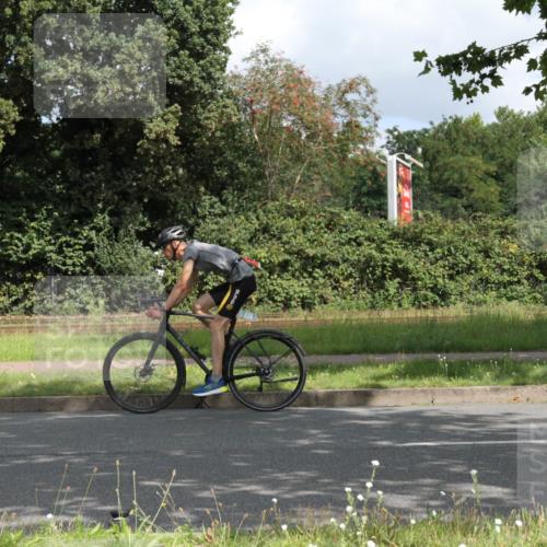 10.08.2025 - GEWOBA Citytriathlon Bremen Yannick Fuchs http://msf.ph/oto/8567333 10.08.2025 12:33:47 Radfahren 560, 635, 741, 856, 858, 895 meine-sportfotos.de