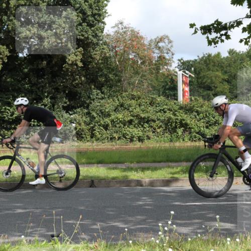 10.08.2025 - GEWOBA Citytriathlon Bremen Yannick Fuchs http://msf.ph/oto/8567335 10.08.2025 12:33:49 Radfahren 560, 635, 637, 741, 856, 858, 867, 895 meine-sportfotos.de