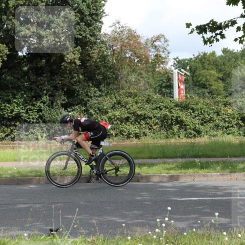 10.08.2025 - GEWOBA Citytriathlon Bremen Yannick Fuchs http://msf.ph/oto/8567346 10.08.2025 12:34:04 Radfahren 635, 637, 741, 768, 822, 834, 858, 867 meine-sportfotos.de