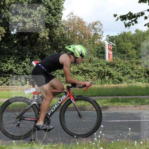 10.08.2025 - GEWOBA Citytriathlon Bremen Yannick Fuchs http://msf.ph/oto/8567355 10.08.2025 12:34:20 Radfahren 553, 686, 822, 834, 891, 912 meine-sportfotos.de