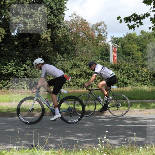 10.08.2025 - GEWOBA Citytriathlon Bremen Yannick Fuchs http://msf.ph/oto/8567368 10.08.2025 12:34:39 Radfahren 556, 584, 591, 632, 686, 736, 826, 841, 912, 914, 1027, 1037 meine-sportfotos.de