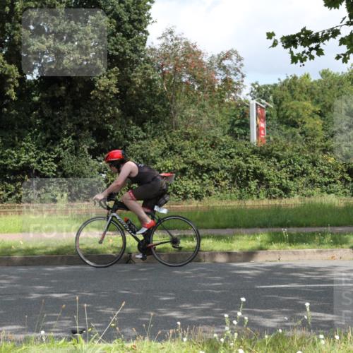 10.08.2025 - GEWOBA Citytriathlon Bremen Yannick Fuchs http://msf.ph/oto/8567383 10.08.2025 12:34:57 Radfahren 556, 591, 632, 680, 707, 826, 841, 855, 902, 915, 956, 1035 meine-sportfotos.de