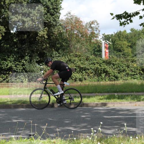 10.08.2025 - GEWOBA Citytriathlon Bremen Yannick Fuchs http://msf.ph/oto/8567410 10.08.2025 12:35:41 Radfahren 642, 719, 742, 763, 783, 833, 843, 919, 933, 966 meine-sportfotos.de