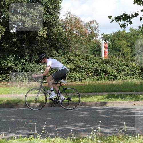 10.08.2025 - GEWOBA Citytriathlon Bremen Yannick Fuchs http://msf.ph/oto/8567419 10.08.2025 12:35:49 Radfahren 763, 783, 843, 877, 933, 966 meine-sportfotos.de