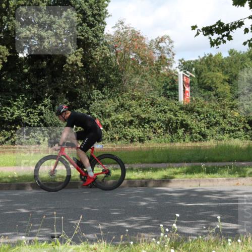 10.08.2025 - GEWOBA Citytriathlon Bremen Yannick Fuchs http://msf.ph/oto/8567425 10.08.2025 12:36:05 Radfahren 567, 582, 636, 759, 843, 877 meine-sportfotos.de