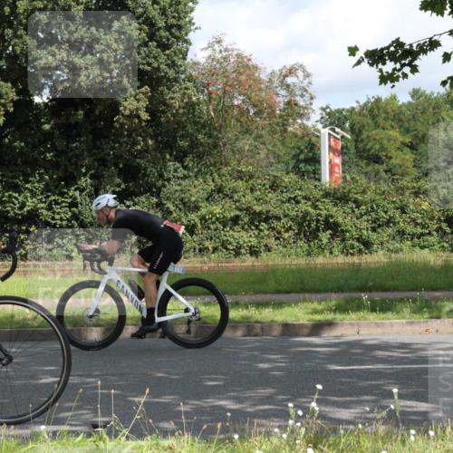 10.08.2025 - GEWOBA Citytriathlon Bremen Yannick Fuchs http://msf.ph/oto/8567428 10.08.2025 12:36:11 Radfahren 567, 582, 636, 639, 759, 877 meine-sportfotos.de
