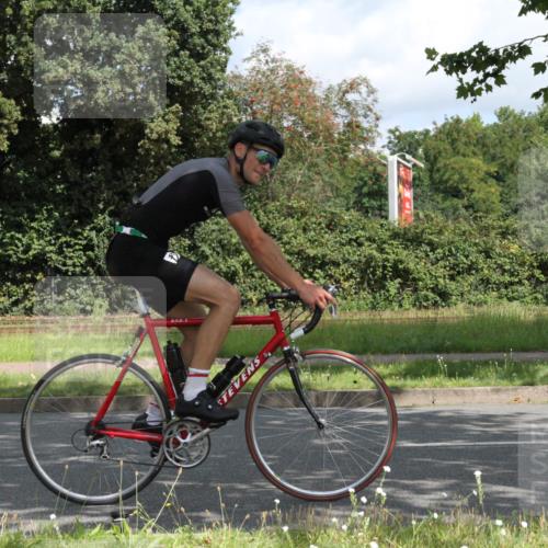 10.08.2025 - GEWOBA Citytriathlon Bremen Yannick Fuchs http://msf.ph/oto/8567433 10.08.2025 12:36:17 Radfahren 565, 567, 582, 599, 636, 639, 759, 766, 790 meine-sportfotos.de
