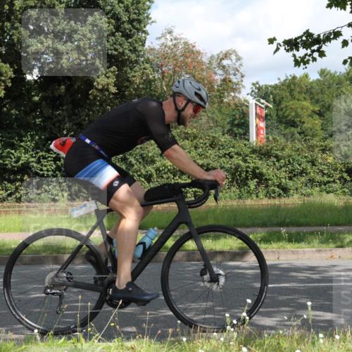 10.08.2025 - GEWOBA Citytriathlon Bremen Yannick Fuchs http://msf.ph/oto/8567435 10.08.2025 12:36:21 Radfahren 565, 582, 599, 636, 639, 759, 766, 790, 794, 872 meine-sportfotos.de
