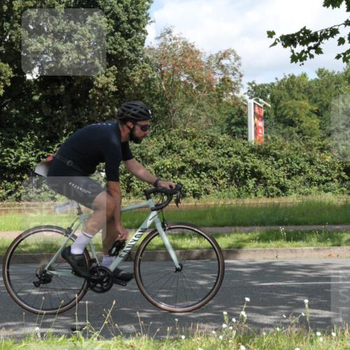 10.08.2025 - GEWOBA Citytriathlon Bremen Yannick Fuchs http://msf.ph/oto/8567440 10.08.2025 12:36:31 Radfahren 565, 599, 639, 750, 765, 766, 781, 789, 790, 794, 872, 1025, 1032 meine-sportfotos.de