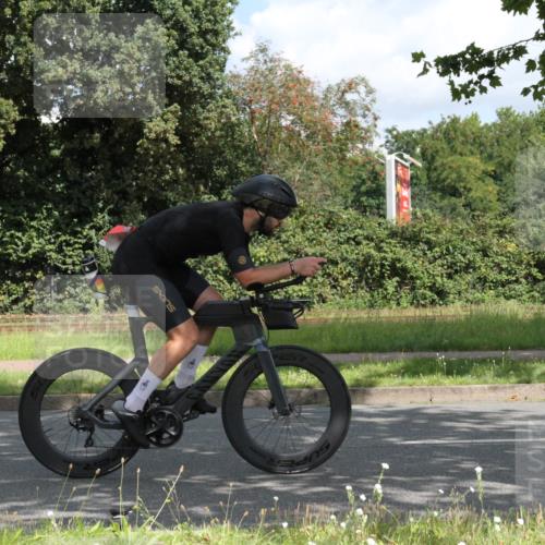 10.08.2025 - GEWOBA Citytriathlon Bremen Yannick Fuchs http://msf.ph/oto/8567450 10.08.2025 12:36:43 Radfahren 570, 701, 739, 750, 765, 781, 789, 794, 872, 1025, 1029, 1032 meine-sportfotos.de