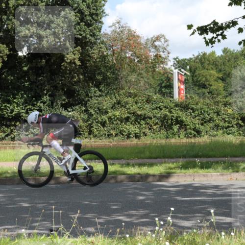 10.08.2025 - GEWOBA Citytriathlon Bremen Yannick Fuchs http://msf.ph/oto/8567453 10.08.2025 12:36:49 Radfahren 570, 678, 701, 739, 750, 765, 781, 789, 1025, 1029, 1032, 1033 meine-sportfotos.de