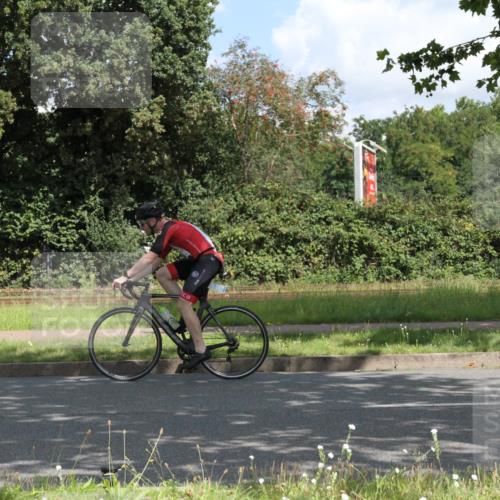 10.08.2025 - GEWOBA Citytriathlon Bremen Yannick Fuchs http://msf.ph/oto/8567478 10.08.2025 12:37:48 Radfahren 563, 603, 618 meine-sportfotos.de