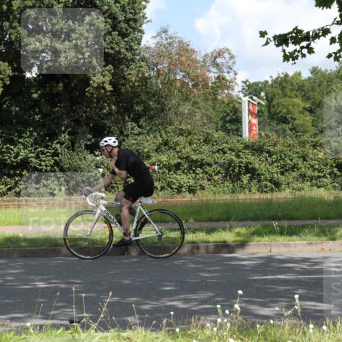 10.08.2025 - GEWOBA Citytriathlon Bremen Yannick Fuchs http://msf.ph/oto/8567487 10.08.2025 12:38:00 Radfahren 618, 671, 761, 764, 782, 844, 1018 meine-sportfotos.de