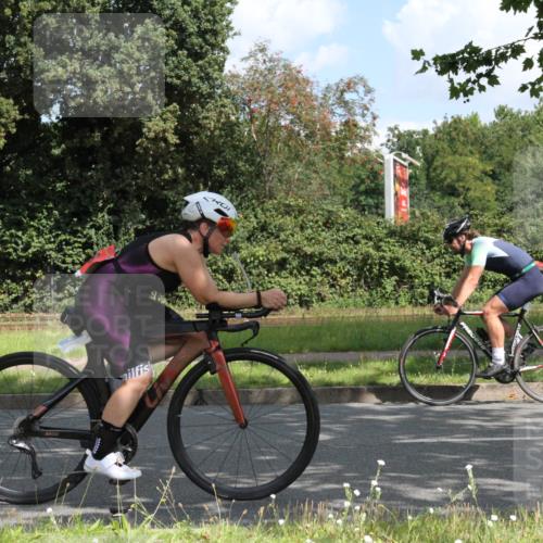 10.08.2025 - GEWOBA Citytriathlon Bremen Yannick Fuchs http://msf.ph/oto/8567534 10.08.2025 12:39:04 Radfahren 658, 696, 720, 729, 762, 900, 969, 978, 1019 meine-sportfotos.de