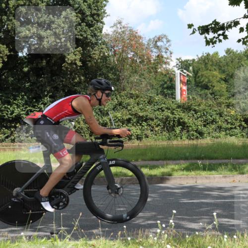 10.08.2025 - GEWOBA Citytriathlon Bremen Yannick Fuchs http://msf.ph/oto/8567539 10.08.2025 12:39:10 Radfahren 658, 696, 709, 729, 900, 969, 978, 1006 meine-sportfotos.de
