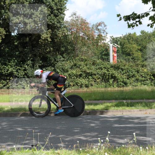 10.08.2025 - GEWOBA Citytriathlon Bremen Yannick Fuchs http://msf.ph/oto/8567551 10.08.2025 12:39:22 Radfahren 696, 709, 729, 758, 795, 869, 900, 1006 meine-sportfotos.de