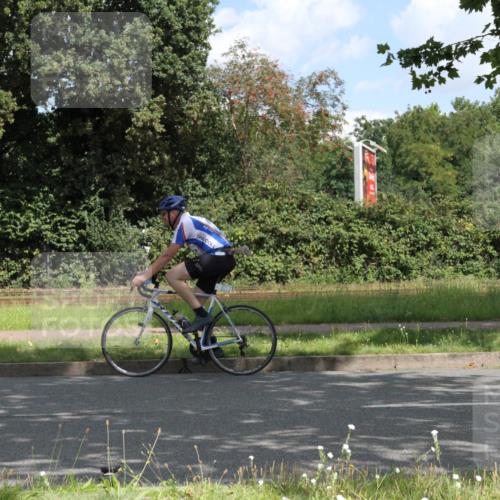 10.08.2025 - GEWOBA Citytriathlon Bremen Yannick Fuchs http://msf.ph/oto/8567568 10.08.2025 12:39:39 Radfahren 572, 589, 795, 813, 869 meine-sportfotos.de