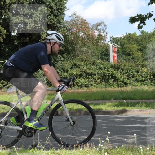 10.08.2025 - GEWOBA Citytriathlon Bremen Yannick Fuchs http://msf.ph/oto/8567634 10.08.2025 12:40:56 Radfahren 606, 650, 660, 665, 785, 802, 803, 921, 1001, 1023 meine-sportfotos.de