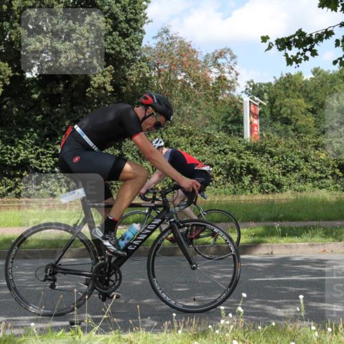 10.08.2025 - GEWOBA Citytriathlon Bremen Yannick Fuchs http://msf.ph/oto/8567655 10.08.2025 12:41:32 Radfahren 609, 614, 619, 663, 705, 730, 755, 830, 849, 862, 1014 meine-sportfotos.de