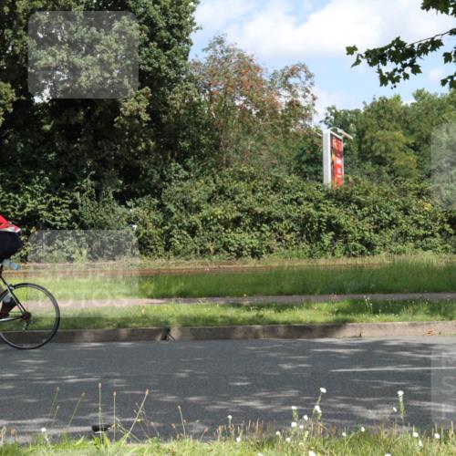 10.08.2025 - GEWOBA Citytriathlon Bremen Yannick Fuchs http://msf.ph/oto/8567656 10.08.2025 12:41:32 Radfahren 609, 614, 619, 663, 705, 730, 755, 830, 849, 862, 1014 meine-sportfotos.de