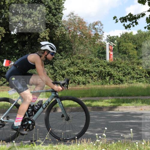 10.08.2025 - GEWOBA Citytriathlon Bremen Yannick Fuchs http://msf.ph/oto/8567725 10.08.2025 12:43:43 Radfahren 608, 835, 837, 842, 907, 925, 954, 955, 1012 meine-sportfotos.de