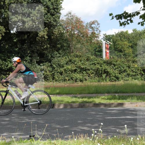 10.08.2025 - GEWOBA Citytriathlon Bremen Yannick Fuchs http://msf.ph/oto/8567732 10.08.2025 12:43:49 Radfahren 608, 837, 842, 907, 925, 954, 1012 meine-sportfotos.de