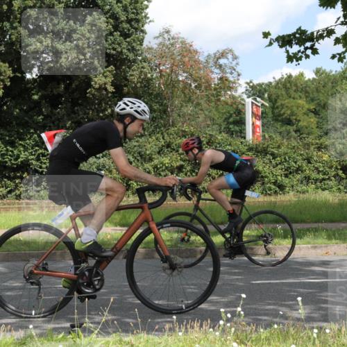 10.08.2025 - GEWOBA Citytriathlon Bremen Yannick Fuchs http://msf.ph/oto/8567744 10.08.2025 12:44:13 Radfahren 661, 669, 693, 703, 713, 731, 746, 908, 965, 1036 meine-sportfotos.de