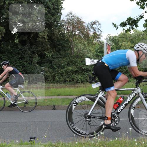 10.08.2025 - GEWOBA Citytriathlon Bremen Yannick Fuchs http://msf.ph/oto/8567765 10.08.2025 12:44:41 Radfahren 586, 607, 638, 800, 809, 819, 958, 1030 meine-sportfotos.de