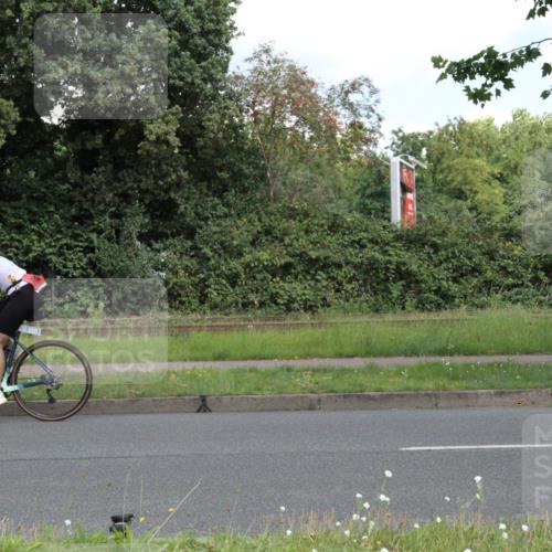 10.08.2025 - GEWOBA Citytriathlon Bremen Yannick Fuchs http://msf.ph/oto/8567774 10.08.2025 12:44:53 Radfahren 607, 638, 647, 716, 727, 786, 809, 816, 819, 958, 1030 meine-sportfotos.de