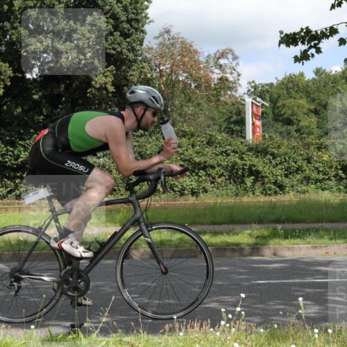 10.08.2025 - GEWOBA Citytriathlon Bremen Yannick Fuchs http://msf.ph/oto/8567818 10.08.2025 12:45:51 Radfahren 574, 651, 674, 685, 697, 748, 771, 812, 898, 928 meine-sportfotos.de