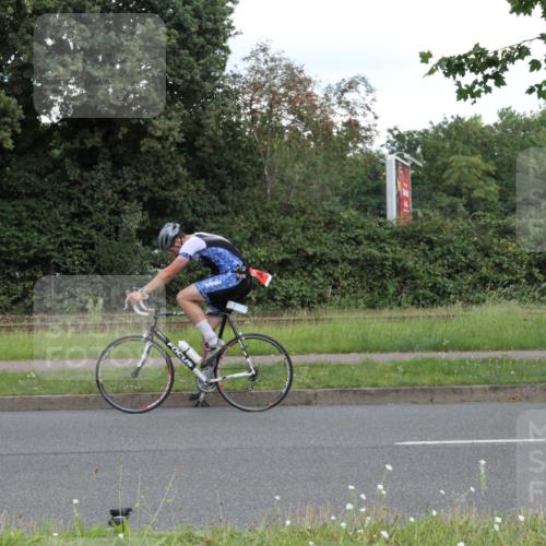 10.08.2025 - GEWOBA Citytriathlon Bremen Yannick Fuchs http://msf.ph/oto/8567831 10.08.2025 12:46:09 Radfahren 674, 685, 929, 948, 1011 meine-sportfotos.de