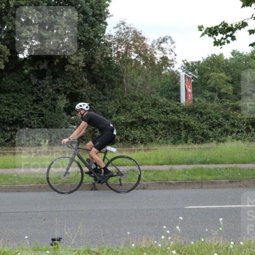 10.08.2025 - GEWOBA Citytriathlon Bremen Yannick Fuchs http://msf.ph/oto/8567839 10.08.2025 12:46:21 Radfahren 625, 948, 1011 meine-sportfotos.de