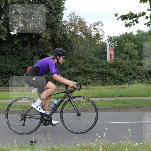 10.08.2025 - GEWOBA Citytriathlon Bremen Yannick Fuchs http://msf.ph/oto/8567850 10.08.2025 12:46:39 Radfahren 576, 605, 799, 823, 903, 918, 962, 1007, 1020 meine-sportfotos.de