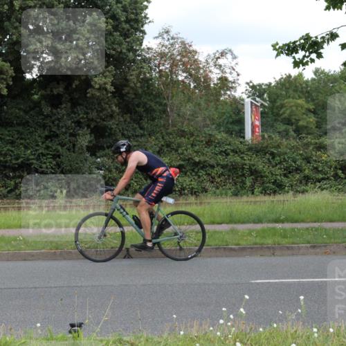 10.08.2025 - GEWOBA Citytriathlon Bremen Yannick Fuchs http://msf.ph/oto/8567891 10.08.2025 12:47:19 Radfahren 573, 622, 640, 645, 654, 659, 675, 732, 733, 751, 753, 769, 792, 875, 960, 981, 1013 meine-sportfotos.de
