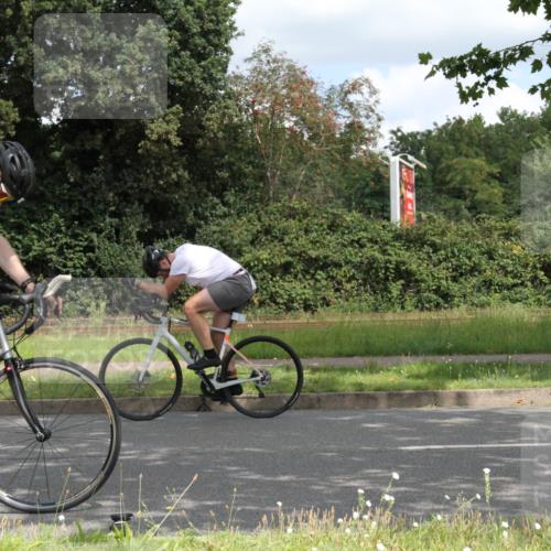 10.08.2025 - GEWOBA Citytriathlon Bremen Yannick Fuchs http://msf.ph/oto/8568008 10.08.2025 12:49:48 Radfahren 552, 637, 648, 666, 688, 689, 692, 715, 741, 856, 873, 922, 959 meine-sportfotos.de