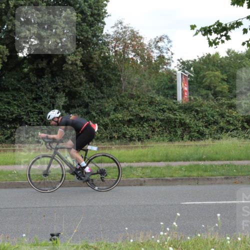 10.08.2025 - GEWOBA Citytriathlon Bremen Yannick Fuchs http://msf.ph/oto/8568028 10.08.2025 12:50:20 Radfahren 626, 643, 735, 752, 820, 852, 867 meine-sportfotos.de