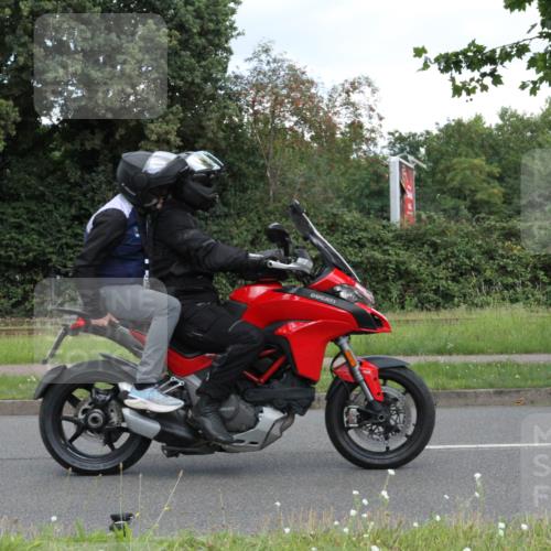 10.08.2025 - GEWOBA Citytriathlon Bremen Yannick Fuchs http://msf.ph/oto/8568076 10.08.2025 12:51:39 Radfahren 556, 575, 680, 822, 855, 912 meine-sportfotos.de