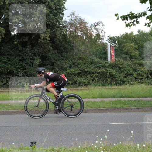 10.08.2025 - GEWOBA Citytriathlon Bremen Yannick Fuchs http://msf.ph/oto/8568090 10.08.2025 12:52:00 Radfahren 604, 664, 708, 738, 905, 973, 977, 1017 meine-sportfotos.de