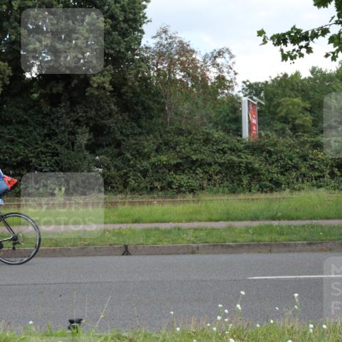 10.08.2025 - GEWOBA Citytriathlon Bremen Yannick Fuchs http://msf.ph/oto/8568095 10.08.2025 12:52:09 Radfahren 664, 708, 738, 891, 905, 973, 977, 1017, 1037 meine-sportfotos.de