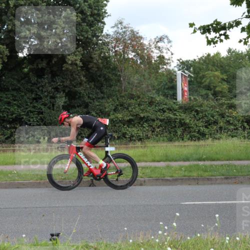10.08.2025 - GEWOBA Citytriathlon Bremen Yannick Fuchs http://msf.ph/oto/8568107 10.08.2025 12:52:29 Radfahren 579, 599, 603, 639, 701, 834, 858, 891 meine-sportfotos.de